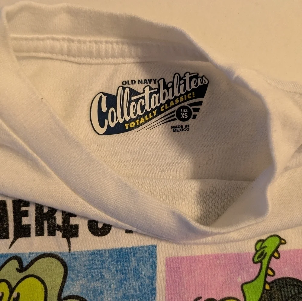 Old Navy Collectibles crocodile Shirt size xs